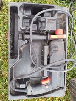 Vrtacky, vrtaky  a sada klincov do klimcovacky