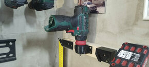 Držiak 12V aku skrutkovača 12V