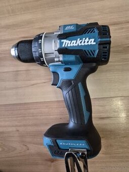 Makita vŕtačka s priklepom DHP489