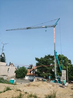 Predám samo Skládací stavebný Žeriav Cattaneo CM78A