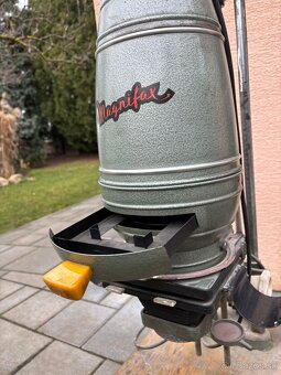 HISTORICKÝ FOTOGRAFICKÝ ZVÄČŠOVÁK MAGNIFAX