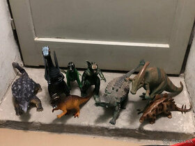 Figúrky dinosaurov a zvierat - 1