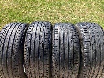 Nové letné pneu BRIDGESTONE 215/50 R18