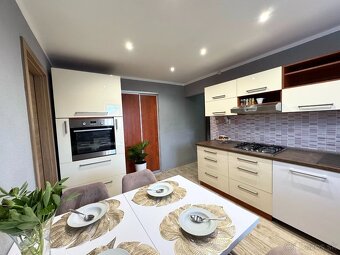 VEĽKOMETRÁŽNY 3 IZBOVÝ BYT NA PREDAJ, PRIEVIDZA