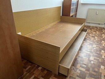 Darujem vysúvaciu posteľ, pre 2 osoby