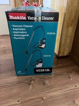 Makita vysávač - 1
