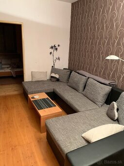 PREDÁM 4-IZBOVÝ BYT S LOGGIOU, 65m2, TERASA