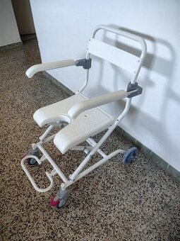 Sprchovacie kreslo