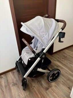 Cybex balios s lux 2023