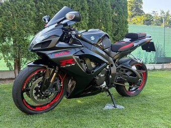 Suzuki Gsxr 750 K7