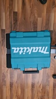 PILA MAKITA