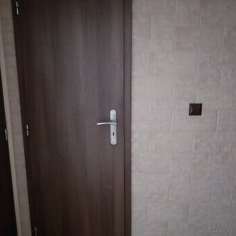 Dvere