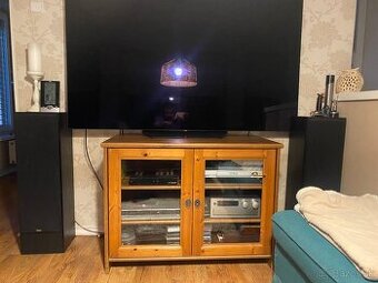 Skrinka pod televízor IKEA