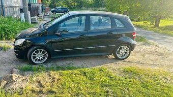 🚗 Mercedes-benz B180 CDI