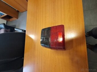 Predám na Fiat Uno zadné ľavé svetlo - 1