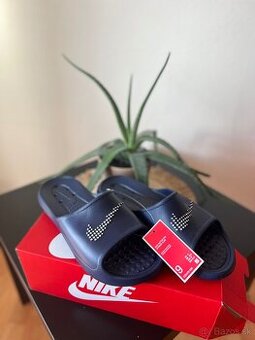 Nike šľapky