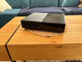 Xbox One 500 GB s Kinectom