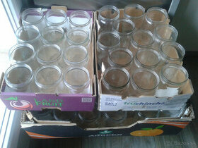 Predám zaváracie poháre na zatláčacie veká 700 ml