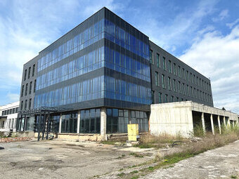 Predaj multifunkčnej budovy 8 903m² v časti Košice Juh s poz