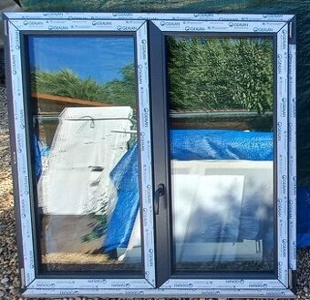 Predám dvojkridlove plast.okno 144 x 144 antracit,3sklo 40mm