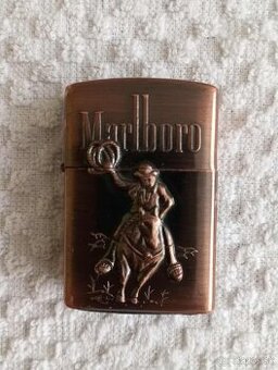 zapalovač  Marlboro