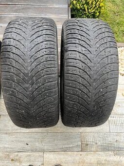 255/50 R19 zimn pneu Nokian