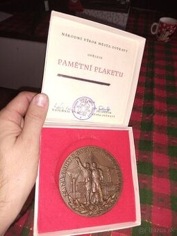 Medaile.Plakety.