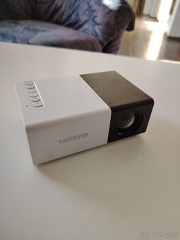 Predám mini LED projektor Full HD 1080P
