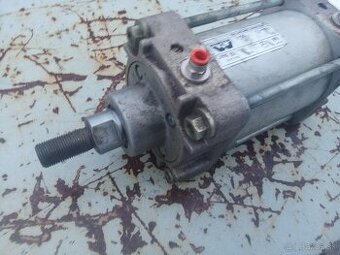 Pneumatický valec 125mm