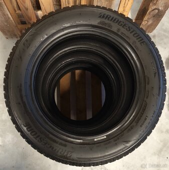 PNEU/LETNÉ/ZIMNÉ/R15 R16 R18 R19