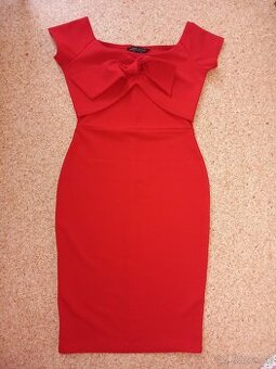 Červené šaty zn. Dorothy Perkins v.38