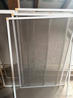 Predám 7ks sieťok na plastové Okná