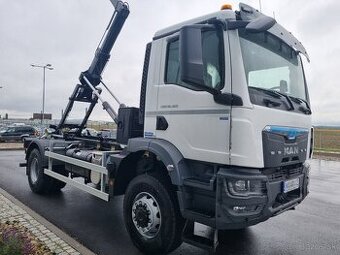 MAN TGM 18.320 4x4 NOSIČ KONTAJNERU