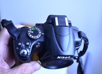 Nikon D5000 + Objektív Sigma 70-300 DG .makro Pre Nikon