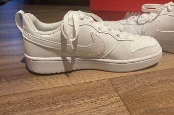 Nike COURT BOROUGH RECRAFT UNISEX - Tenisky - white