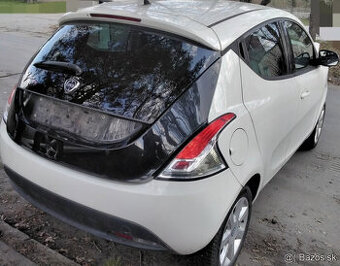 Lancia Ypsilon 1.2 2013 predám MOTOR 169A4000, DVERE, PREVOD