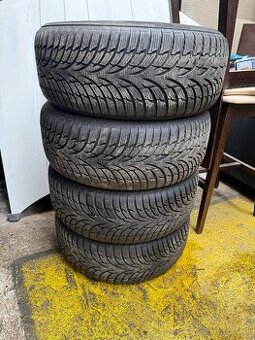 235/55 r17 Nokian Zimné