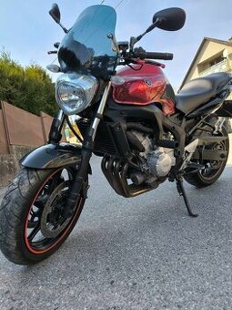 Yamaha FZS 600N