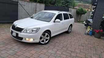 Škoda OCTAVIA Combi 2.0 TDI DSG MODEL 2013