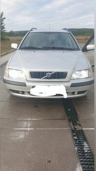 Predám Volvo v40