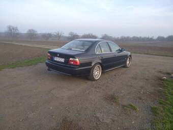 BMW e39 530i