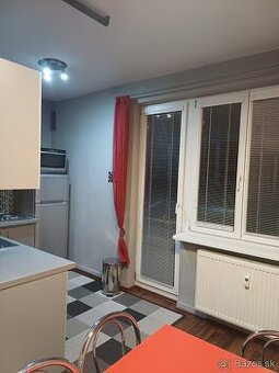 Krásny 2 izbový byt na prenájom - Prievidza