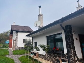 Dva rodinné domy v srdci Myjavských kopaníc – pokoj, príroda