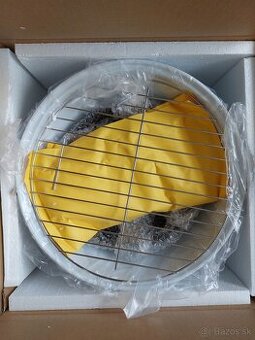 Záhradný Gril v dizajne futbalovej lopty, NOVÝ, NEPOUŽITÝ