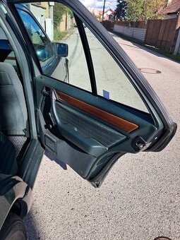 Tapacír W124 Mercedes