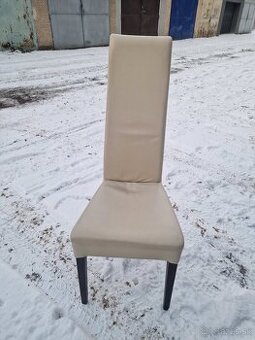 Stolička jedálenská