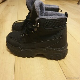 Zimné šnurovacie topánky 38