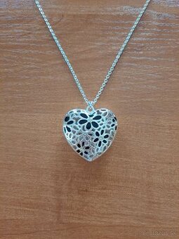 Dámsky náhrdelník