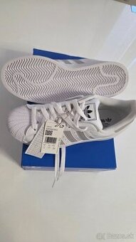 Adidas superstar