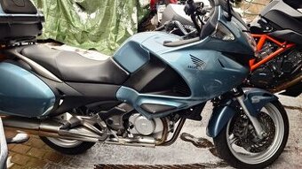 Honda NT 700 Deauville